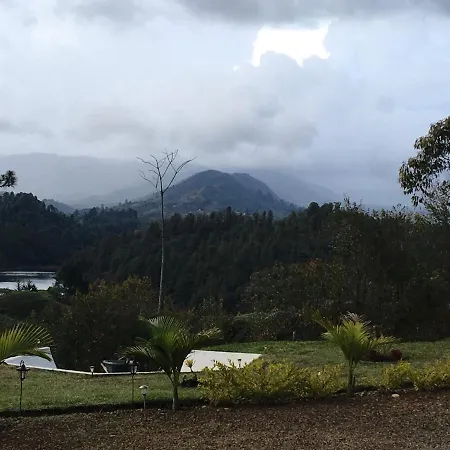 Bed & Breakfast Casaorigen By Casa Brusellas Guatape